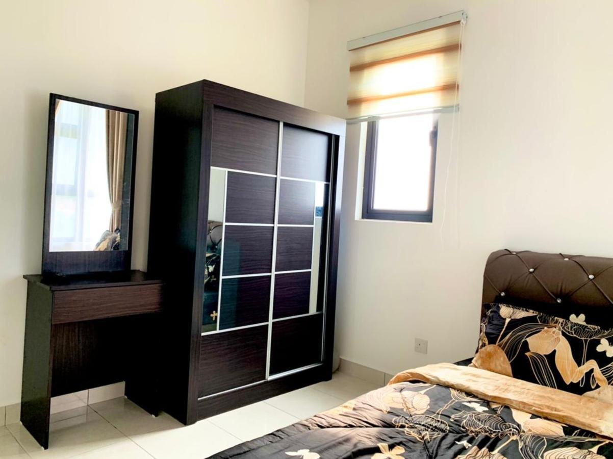 Mmg D'Tiara Homestay 加影 外观 照片
